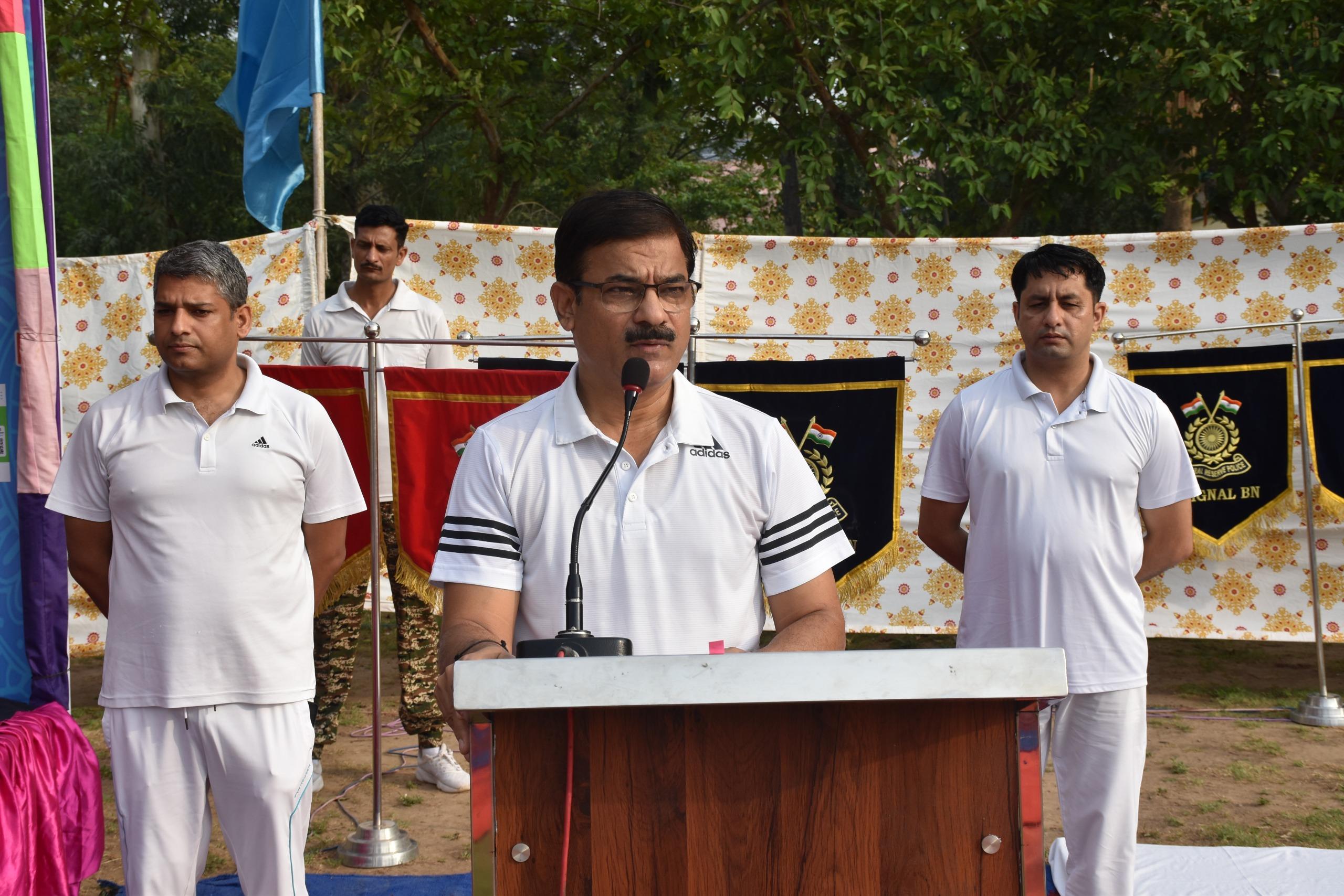   सीआरपीएफ कैंपस, हल्लोमाजरा में 11वां अंतर्राष्ट्रीय योग दिवस मनाया गया